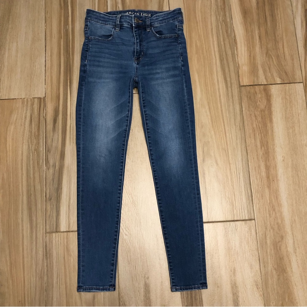 American Eagle High Waisted